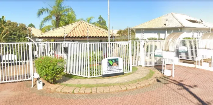 Sobrado à Venda com 4 Dormitórios, 2 Suítes e Condomínio Clube Completo no Bairro Alphavil
