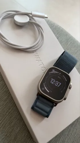 Apple Watch Ultra 3 - Natural