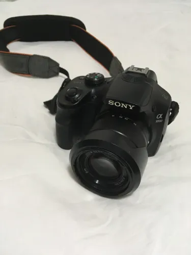 Câmera Sony alpha 3000 (leia de descrição)