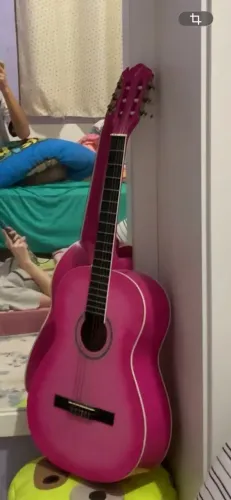 Vendo violão rosa 