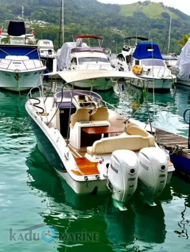 Lancha Sessa Key Largo 27   2 x Yamaha 200 HP  Oportunidade!!!