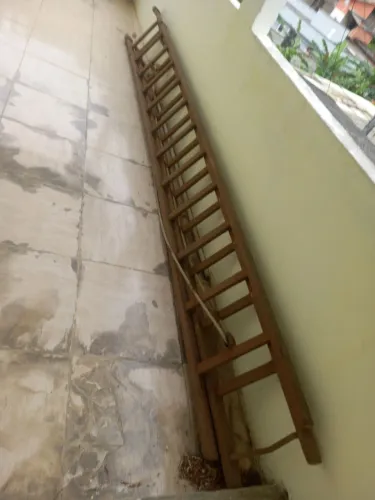 Escada duas partes