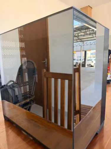 Gabinete lian li vision chrome espelhado 