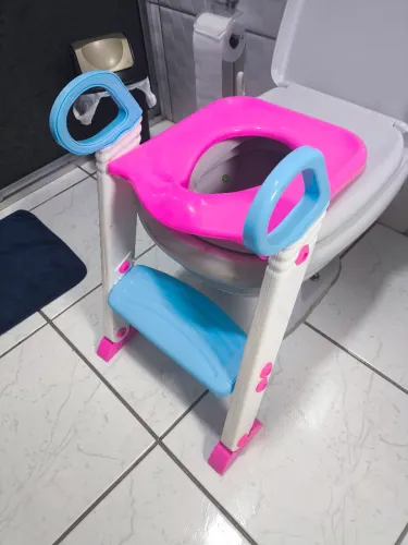 Acento sanitário infantil com escada Buba desfralde