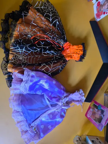 Roupas de Bonecas sortidas - Barbie, Monster High