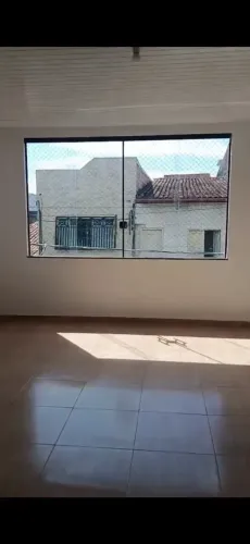 Alugo Casa 165m² no Guamá | 3 Quartos, 2 Suítes | Comercial ou Residencial
