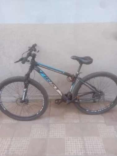 Vendo bicicleta aro 29 com ótima qualidade