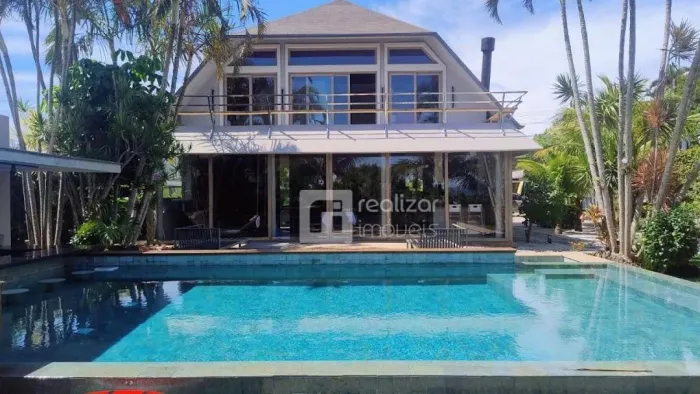 Casa com 8 dormitórios à venda por R$ 17.500.000,00 - Cachoeira do Bom Jesus - Florianópol