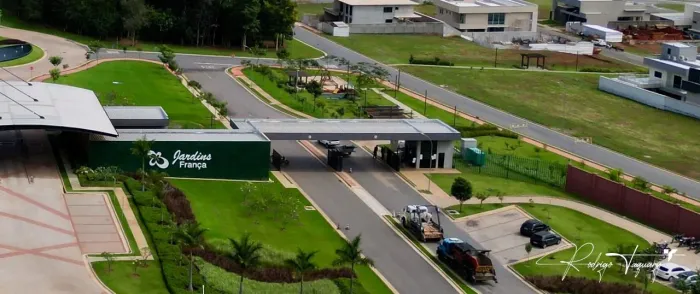 Jardins França | Goiânia | 407,85 m² | Lote plano | Condomínio de alto padrão