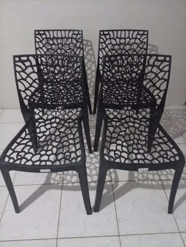 Cadeira de plástico coral