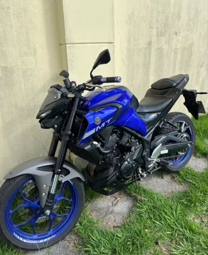 Troco por Fan e restante faço na promissória Yamaha MT 03 
