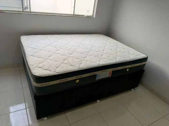 Colchão e base Queen size