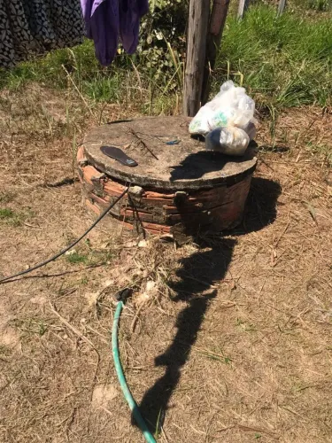 Vende -se está casa !Mercadinho