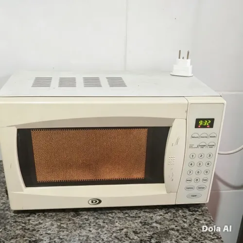 Microondas usado conservado, marcar Dako 180,00