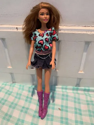 barbie fashionista sassy swappin' styles