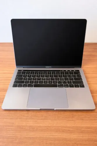 MacBook Pro 13" 2019 i7 256GB - 113 ciclos, impecável