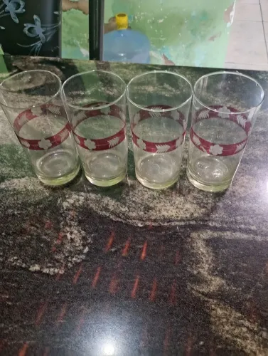 Copos de vidro cristal