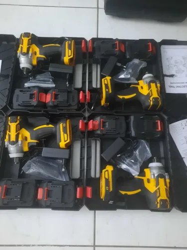 CHAVE DE IMPACTO PROFISSIONAL 800NM TORQUE DE FORÇA COMPLETA MALETA 3 SOQUETE 2 BATERIA