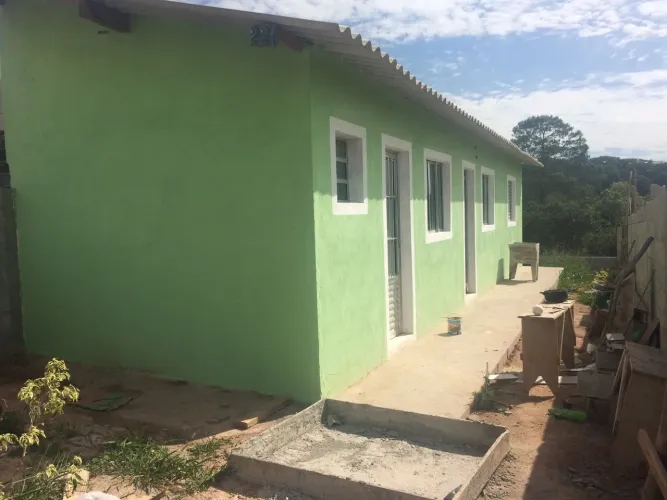Alugo Casa Simples Quarto,  Cozinha , Cozinha e Banheiro  ( Járinu )
