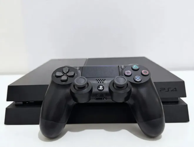 ps4 fat preto 400gb + 1 controle original
