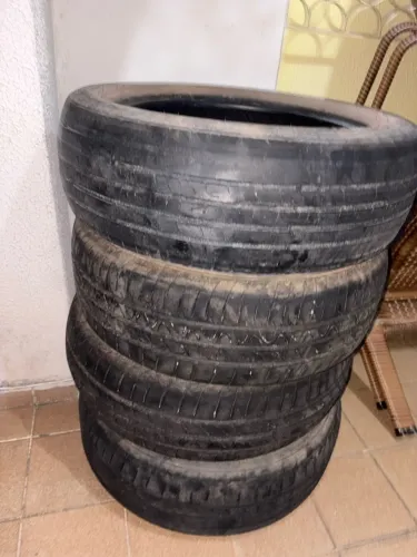 Pneus novos zero bala, 165/60r 16