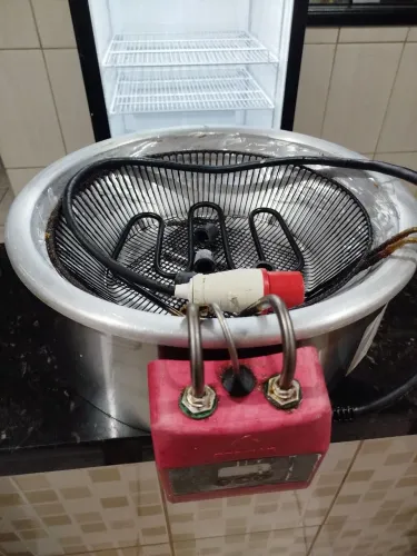 Fritadeira elétrica usada 220v