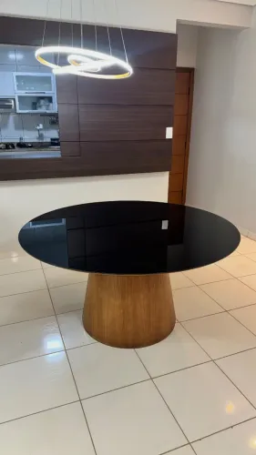 Mesa de jantar redonda