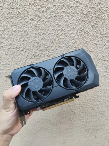 Placa de Vídeo AMD RX 7600