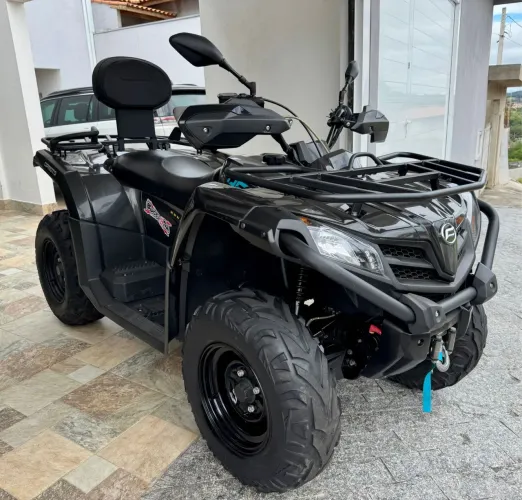 Quadriciclo CFmoto 450cc