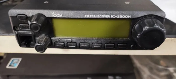 Rádio VHF ICOM IC-2300H