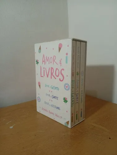Box Amor e Livros Em Ótimo Estado!