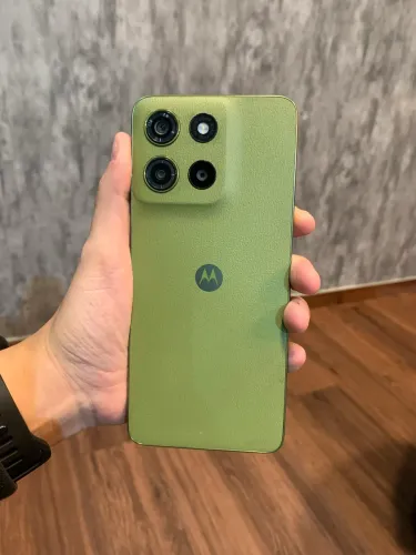 Moto G15 256GB em ótimo estado de conservação