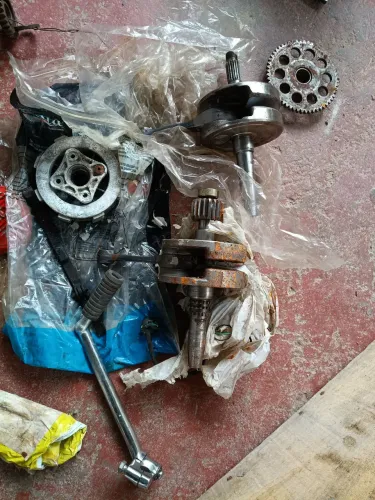 Peças diversas cg125 2007 e cbx200 strada
