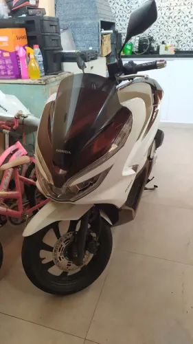 PCX 150 DLX 2020