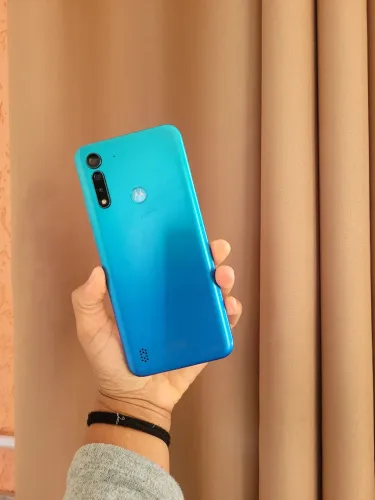 Motorola G8