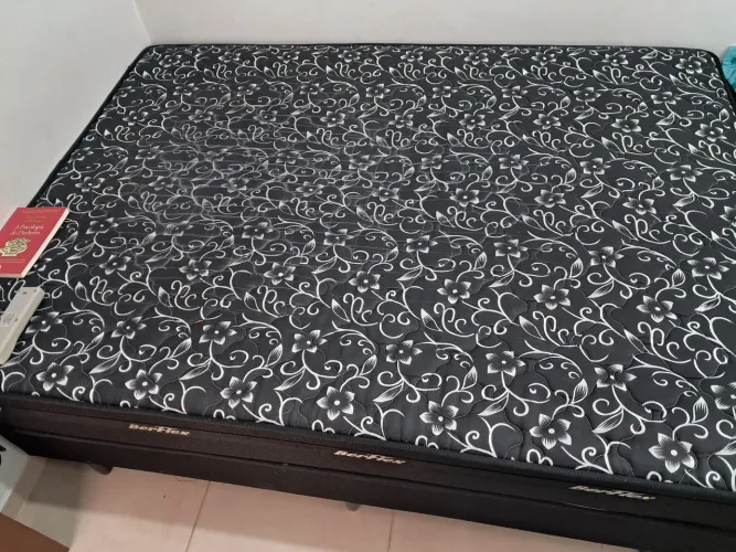 Cama box 