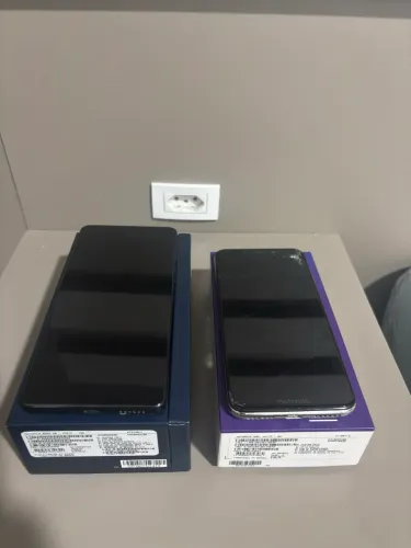 Lote de Celulares para peças - Motorola EDGE 20 e One