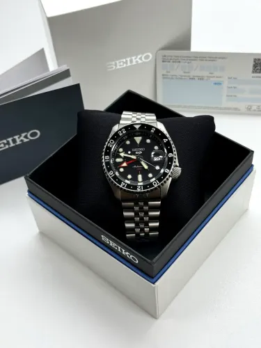 Seiko 5 Sports GMT SSK001 Bruce Wayne