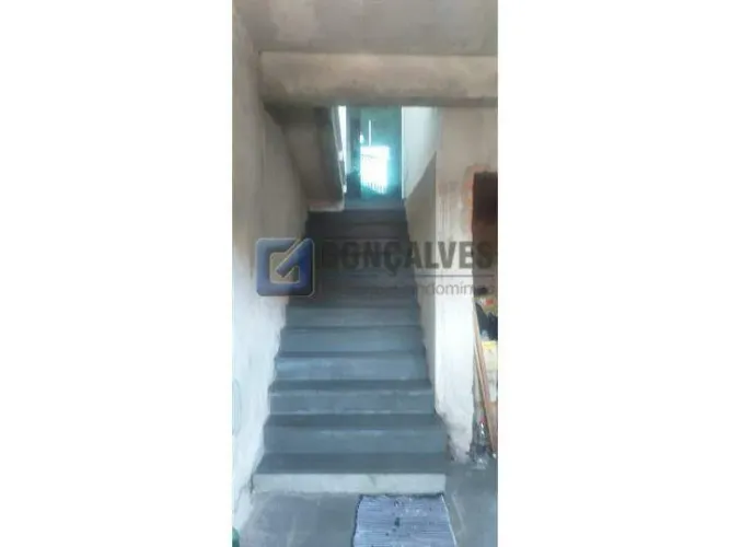 Sobrado Residencial à Venda em Jardim Nazareth, SBC 4 Quartos, 2 Vagas