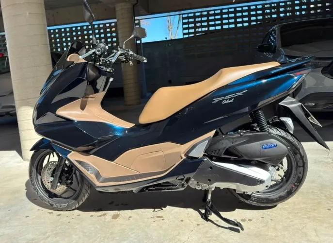 Vendo PCX 2025 com menos de 500km rodado
