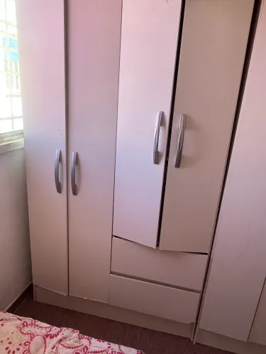 Guarda roupa de solteiro usado