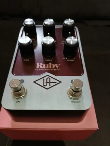 Pedal Ruby universal audio