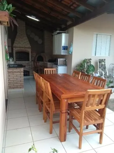 Mesa de Madeira Maciça, (demolição)