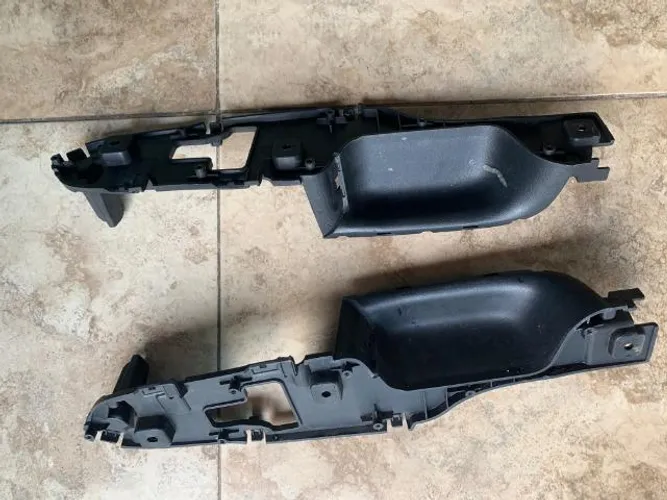 Puchador de porta honda fit original cada lado 50 reais
