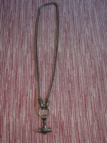 Cordão de aço