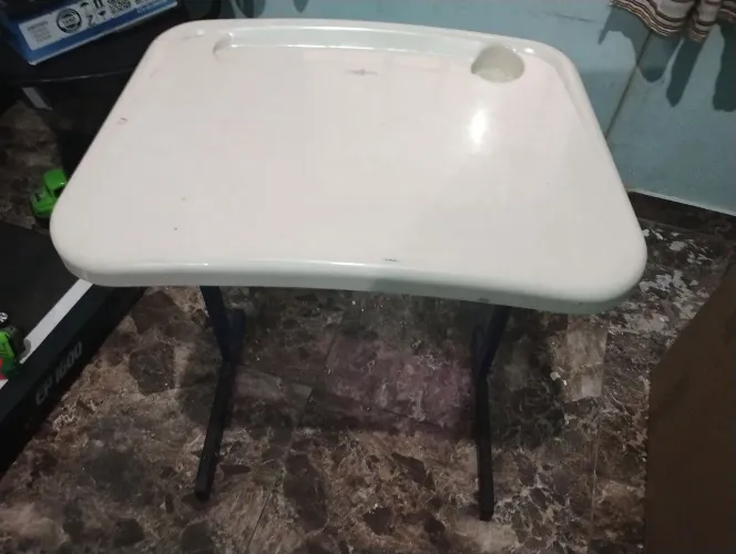 Mesa escolar cequipel em ABS