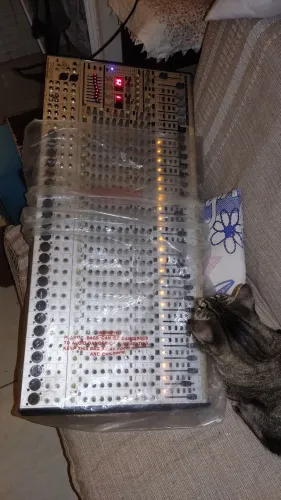 Mesa BEHRINGER SL3242 FX PRO ÚNICO DONO, FUNCIONANDO PERFEITAMENTE 