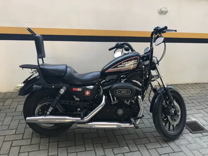 Harley Davidson Sportster 883 R