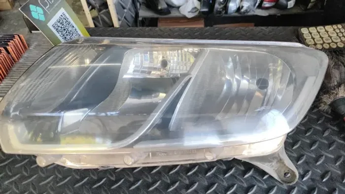 Farol Esquerdo Renault Sandero Logan 2015 a 2018