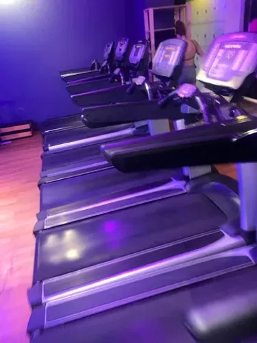 Esteira Life Fitness T90 